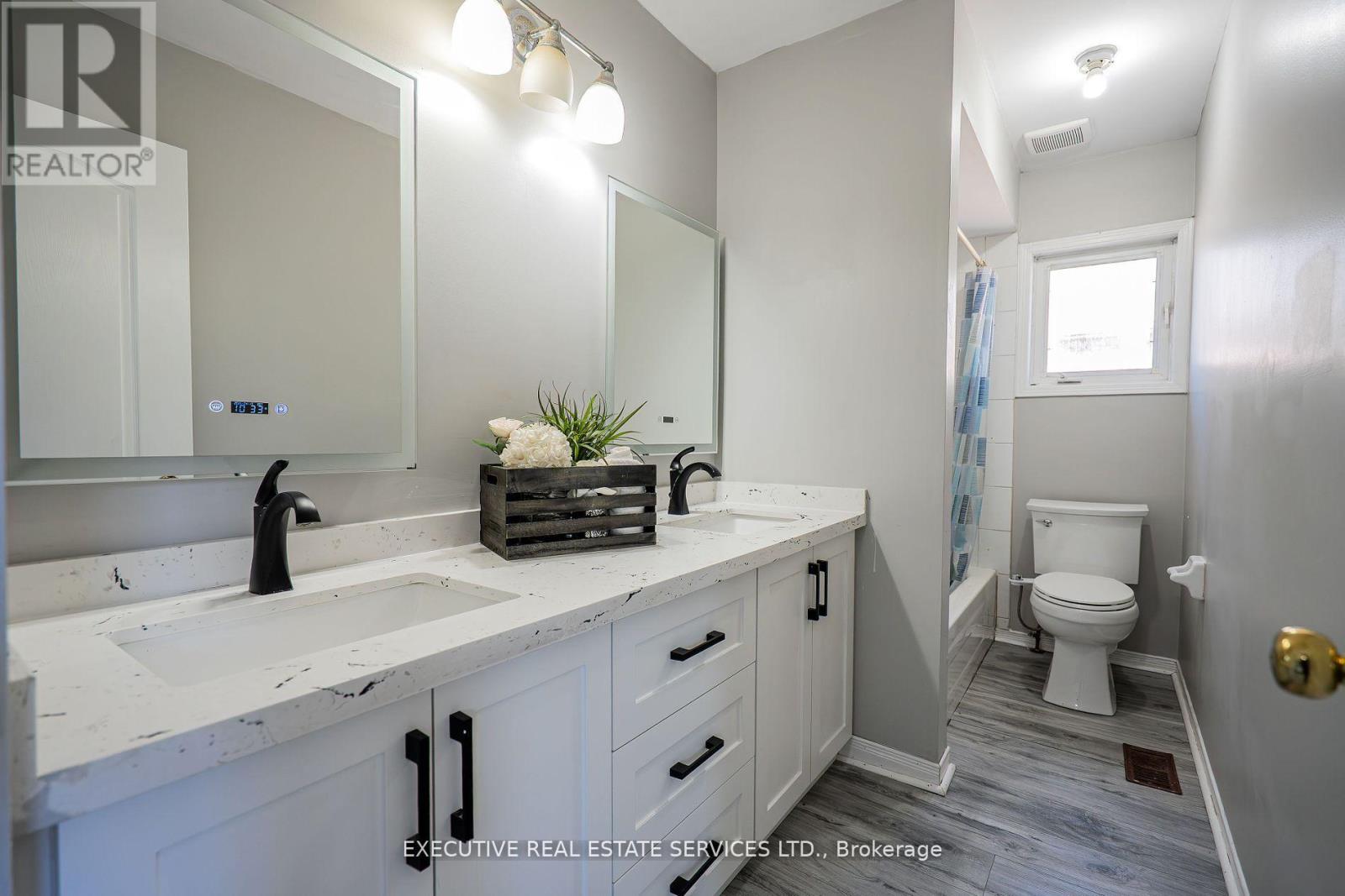 33 Giraffe Avenue, Brampton (Sandringham-Wellington), Ontario  L6R 1Y8 - Photo 24 - W12139110