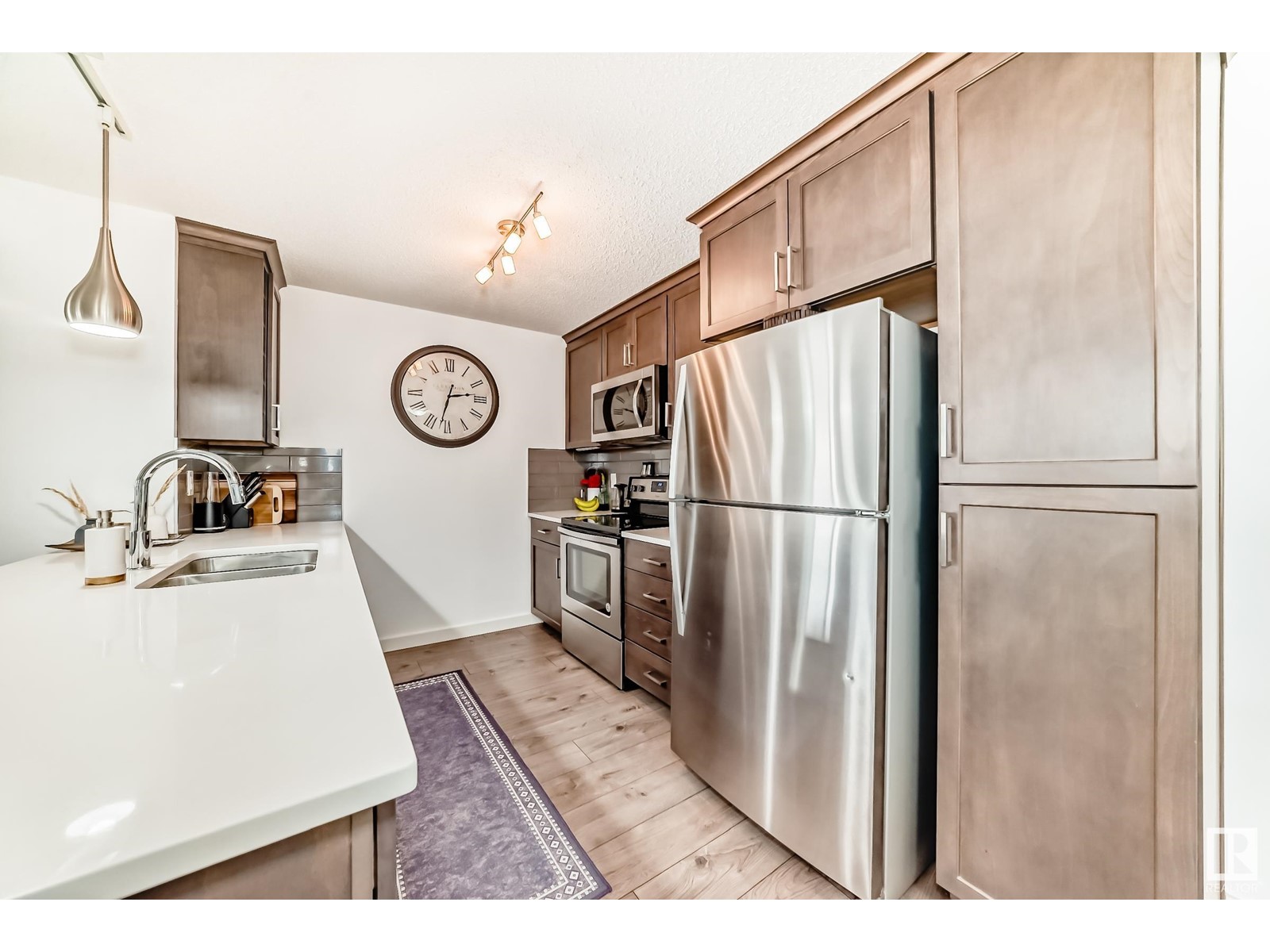 Property at #306 4008 SAVARYN DR SW image 4