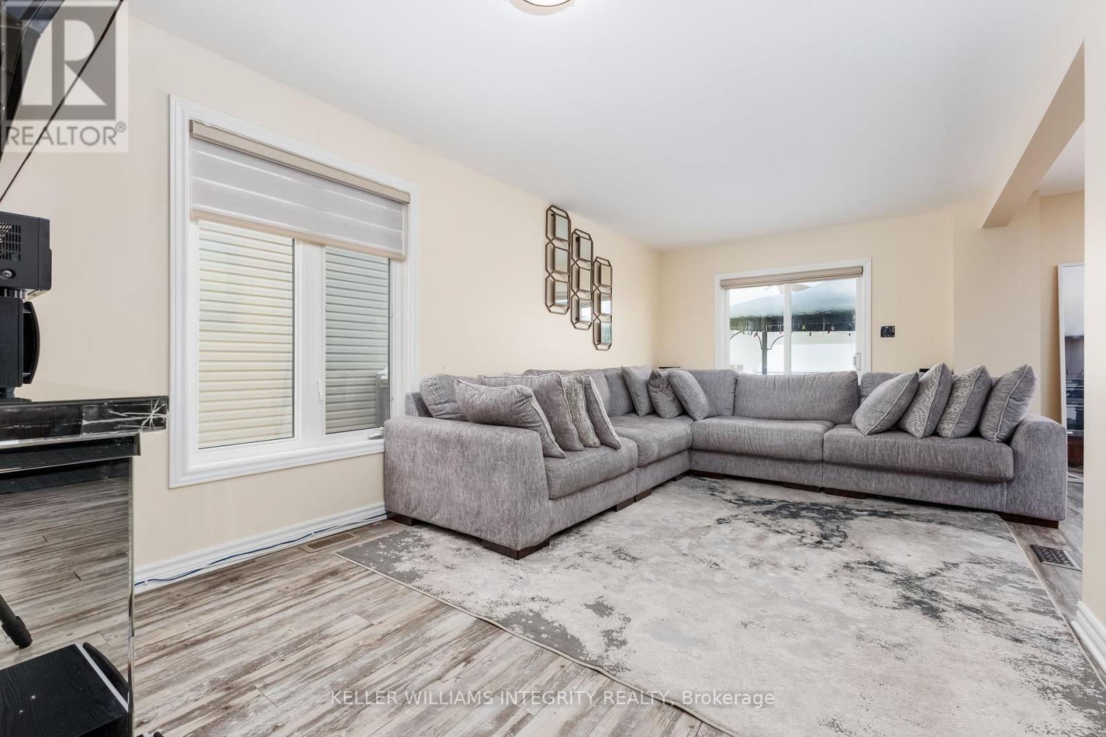 282 Jasper Crescent, Clarence-Rockland, Ontario  K4K 0B9 - Photo 5 - X12139122