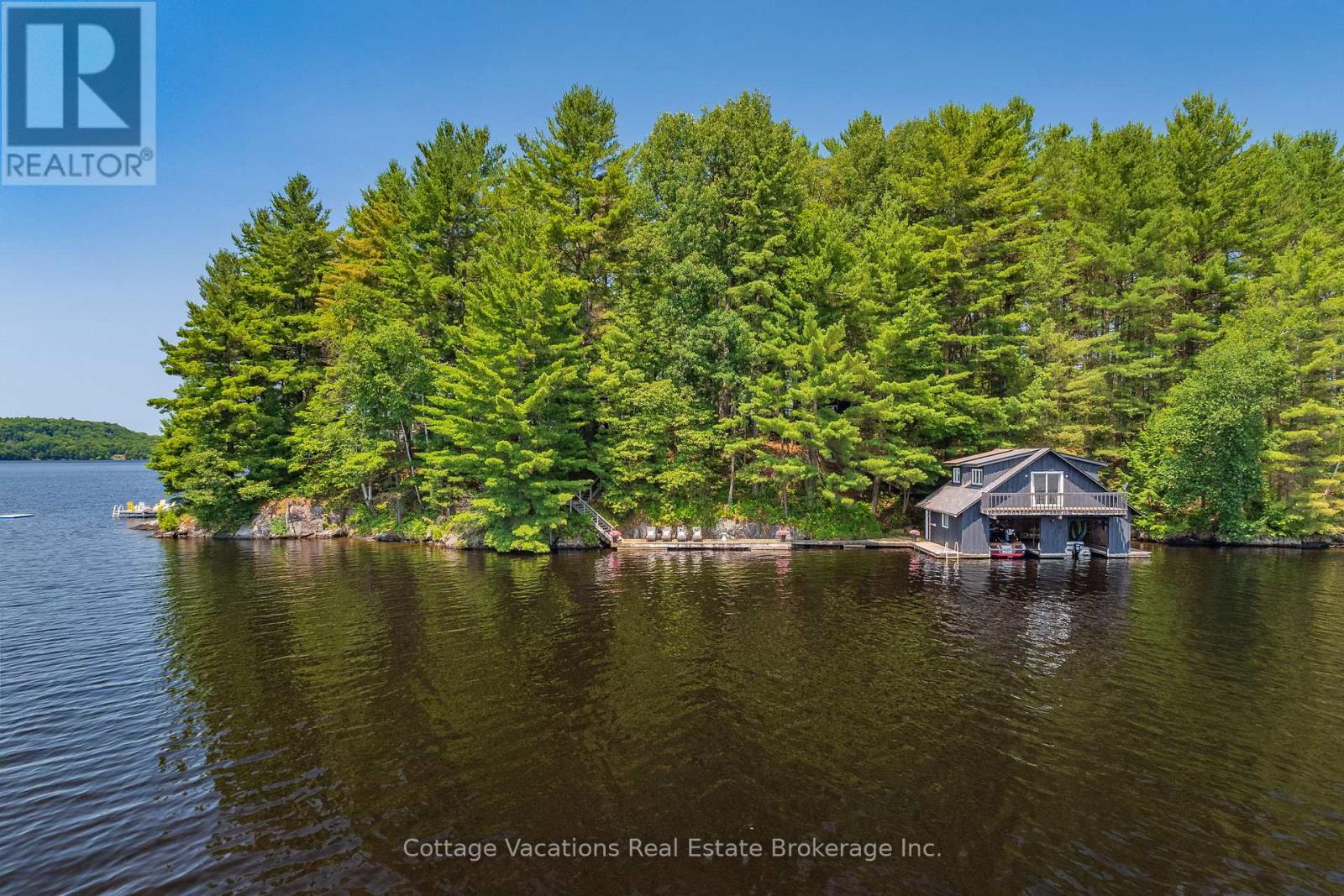 100 Rumballs, Huntsville, Ontario  P0B 1L0 - Photo 35 - X12139155