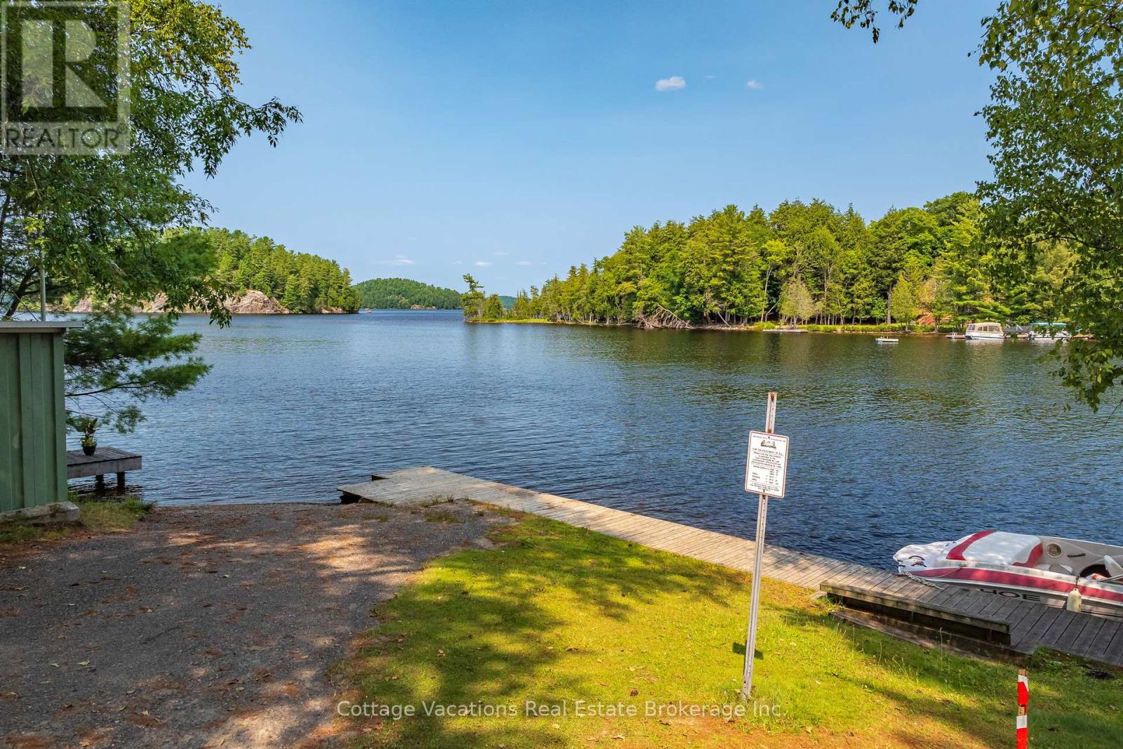 100 Rumballs, Huntsville, Ontario  P0B 1L0 - Photo 47 - X12139155
