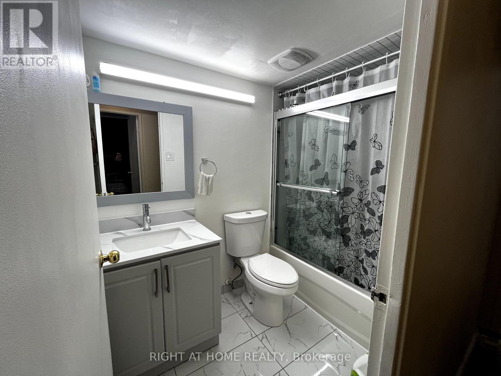 412 - 4 Lisa Street, Brampton, Ontario  L6T 4B6 - Photo 17 - W12139128