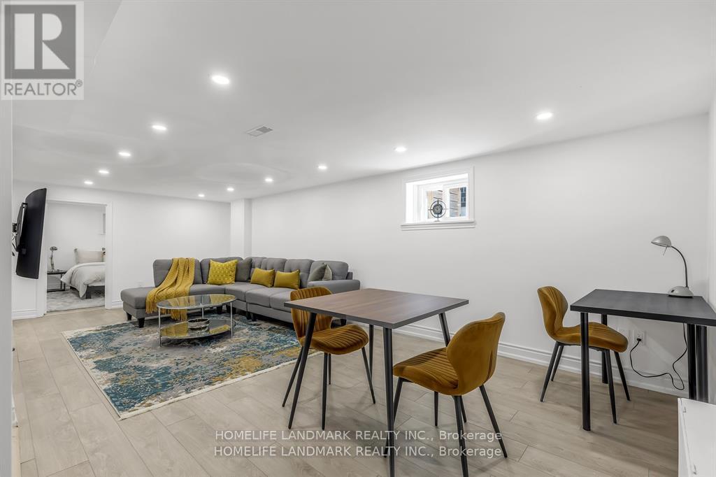 LOWER - 34 RINGLEY AVENUE, toronto (stonegate-queensway), Ontario