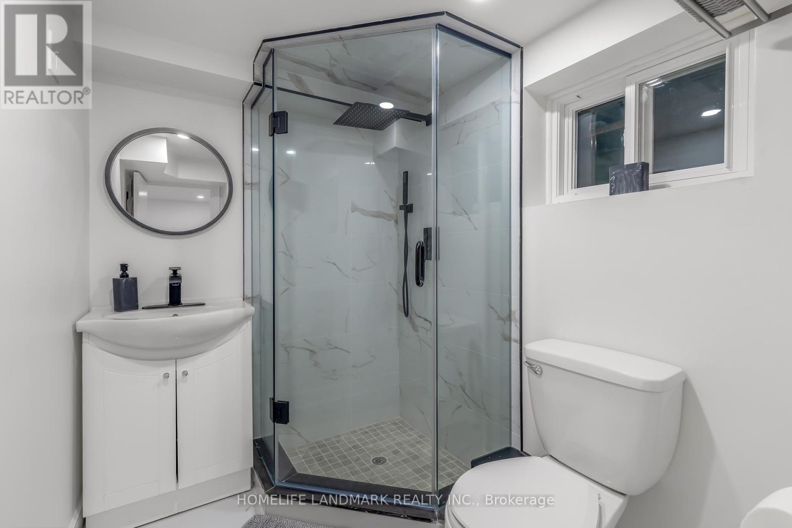 Lower - 34 Ringley Avenue, Toronto (Stonegate-Queensway), Ontario  M8Y 1P1 - Photo 8 - W12139142