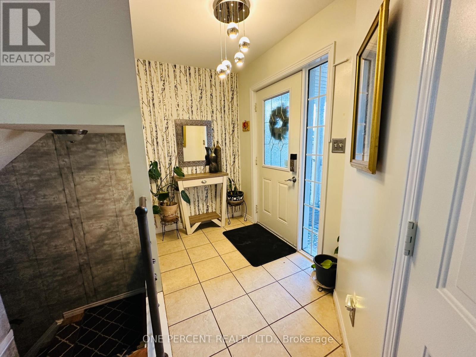 Property at 160 HIDDEN CREEK DRIVE image 2