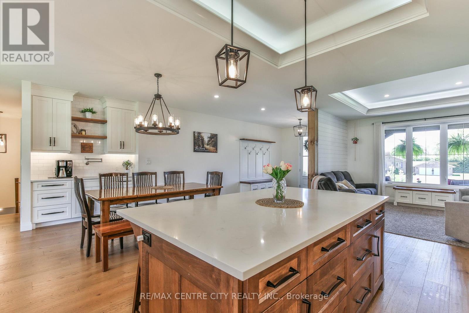 14 St Ladislaus Street, Norfolk (Courtland), Ontario  N0J 1E0 - Photo 18 - X12139160