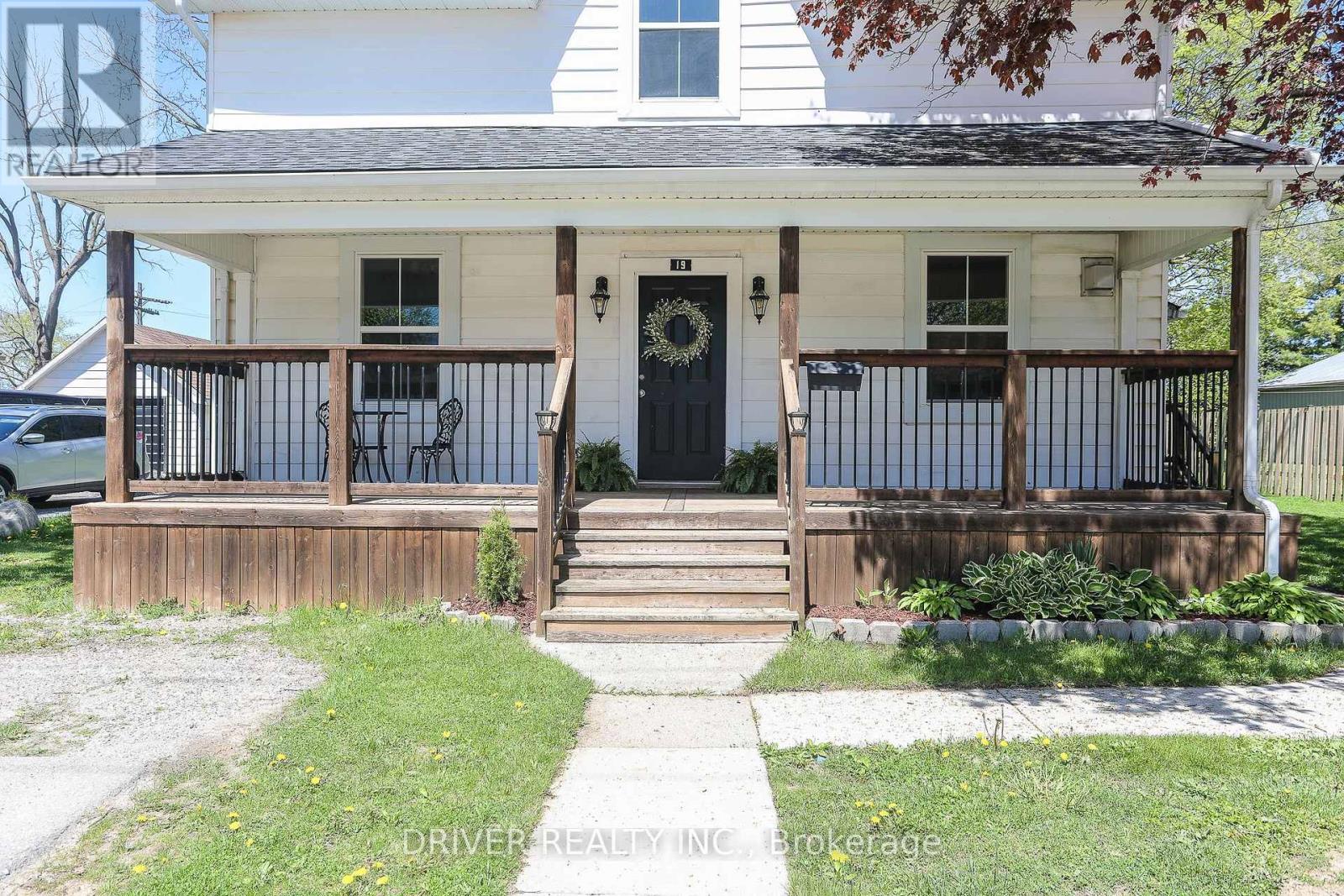 19 Forest Street