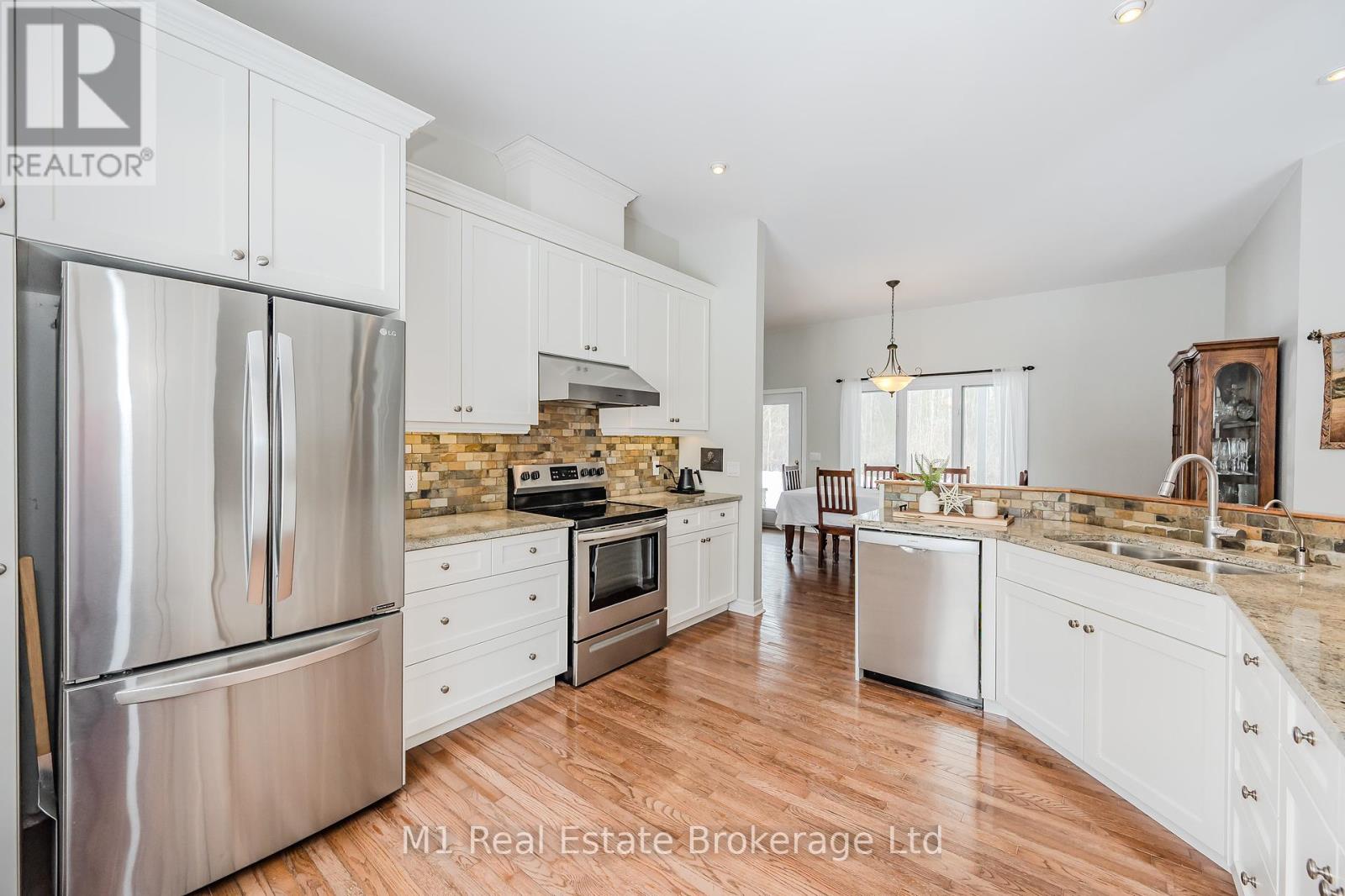 7610 Wellington Road 51 Road, Guelph/eramosa, Ontario  N1H 6J2 - Photo 21 - X12139159