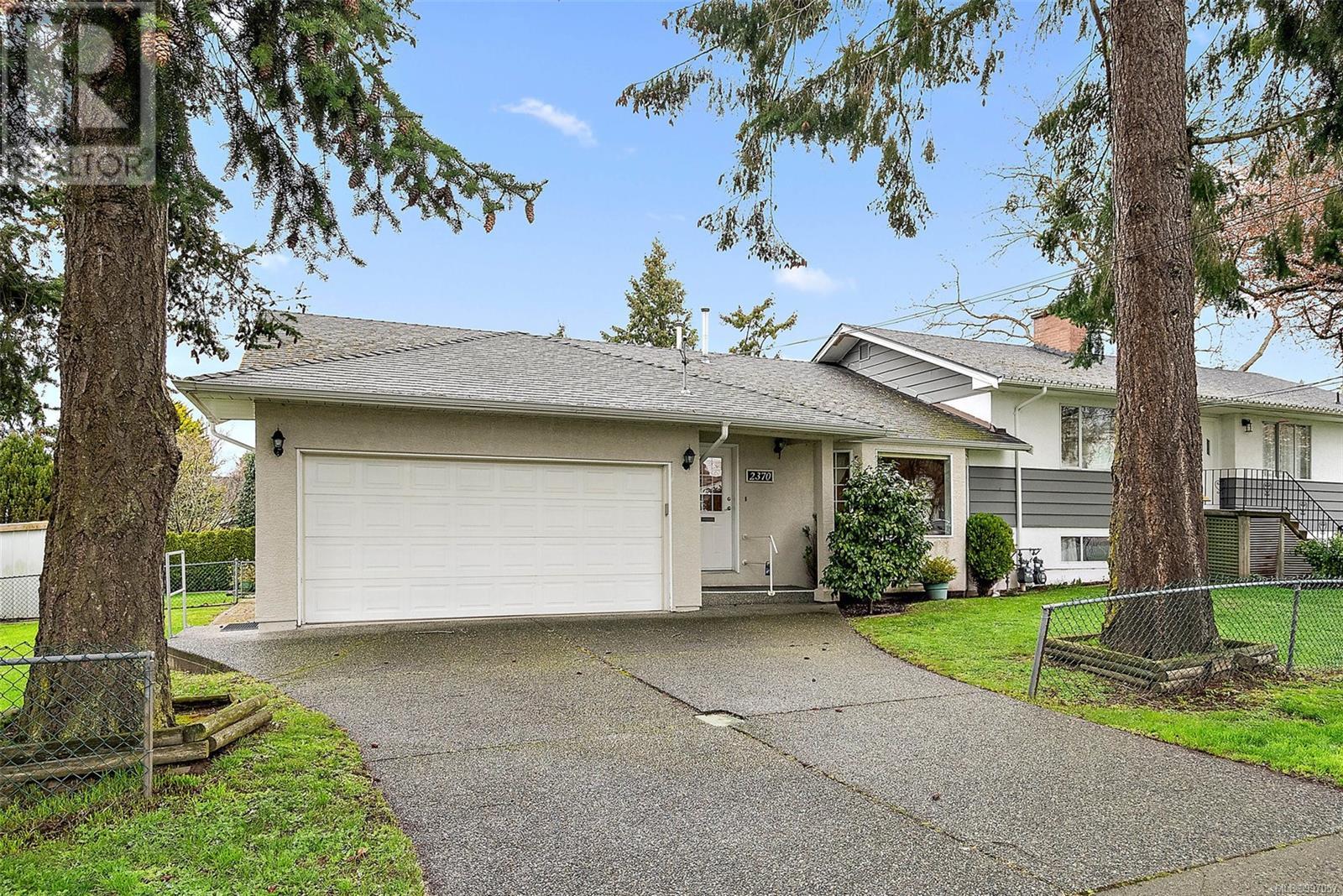 Property at 2370 Malaview Ave image 2