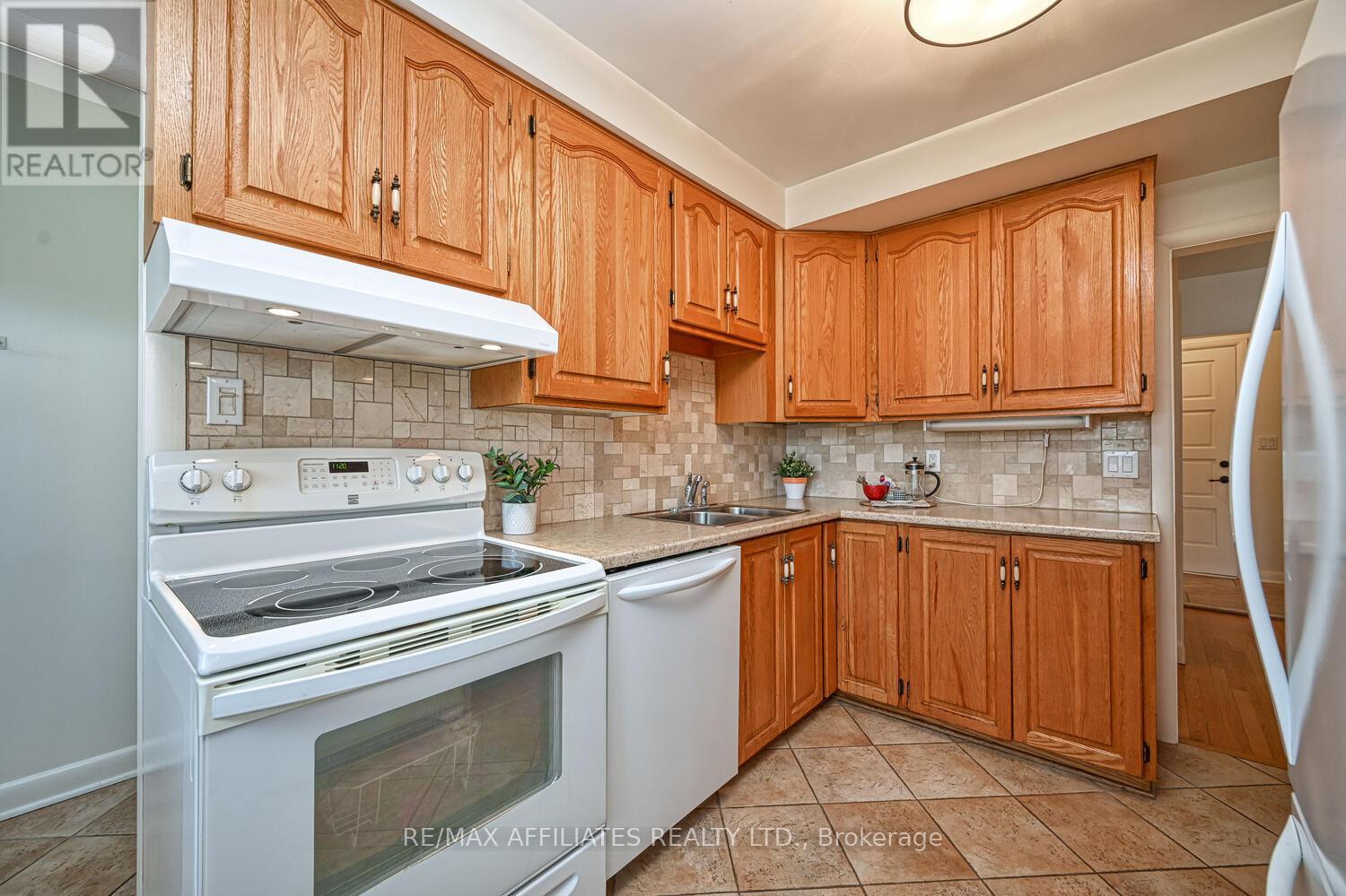 56 Marsha Drive, Smiths Falls, Ontario  K7A 3X5 - Photo 15 - X12139174