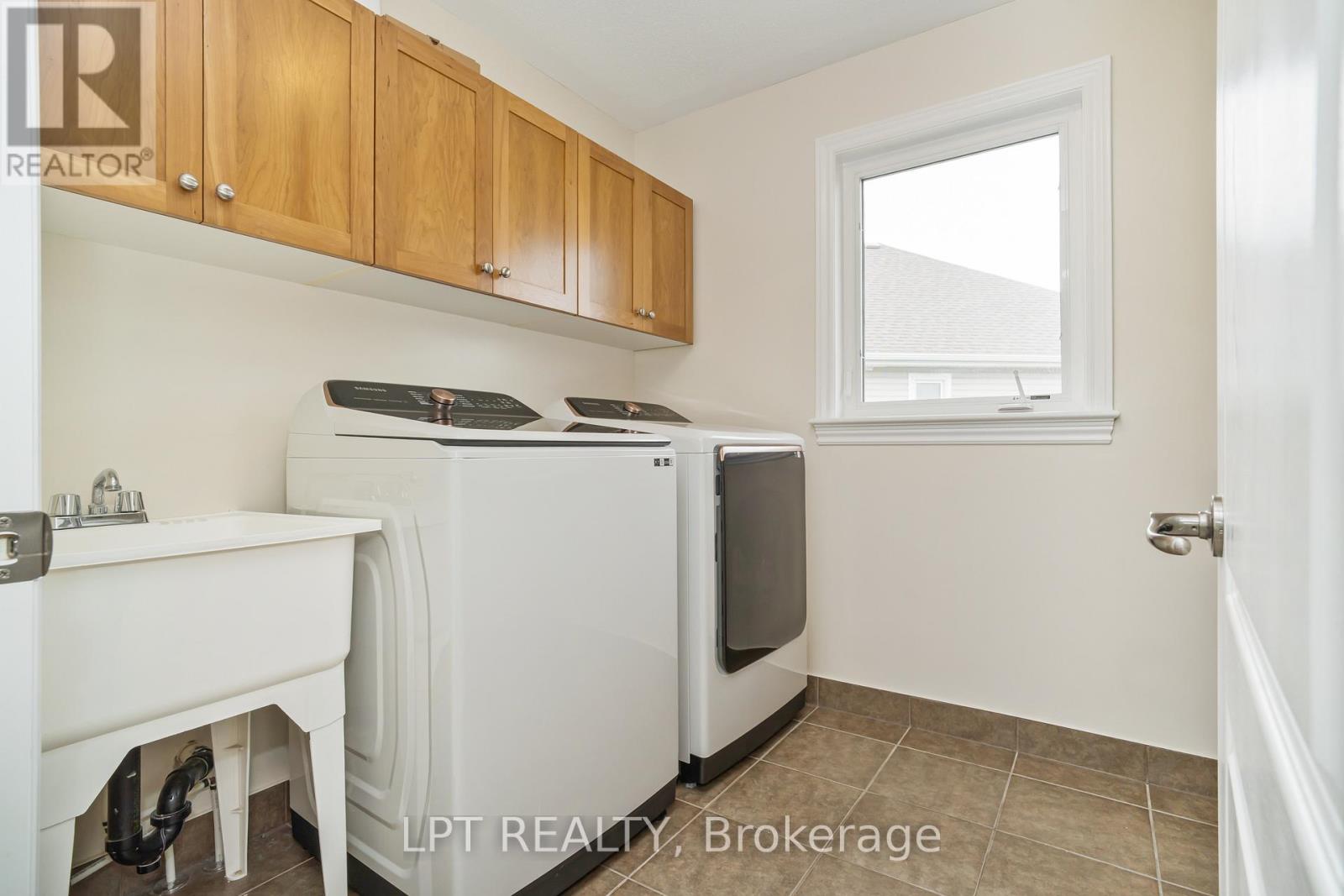 140 Montargis Circle, Ottawa, Ontario  K4A 0M5 - Photo 24 - X12138811