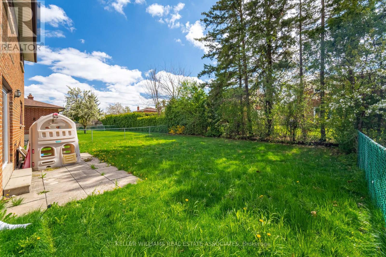 21 Malcolm Crescent, Brampton (Central Park), Ontario  L6S 3C7 - Photo 47 - W12139167