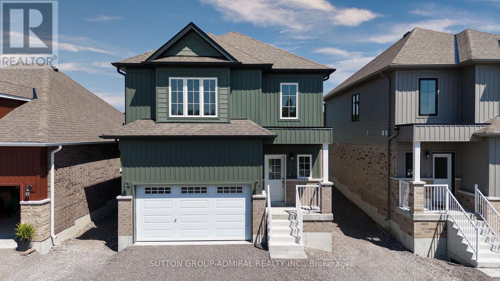 Property at 32 HILLCROFT WAY image 1