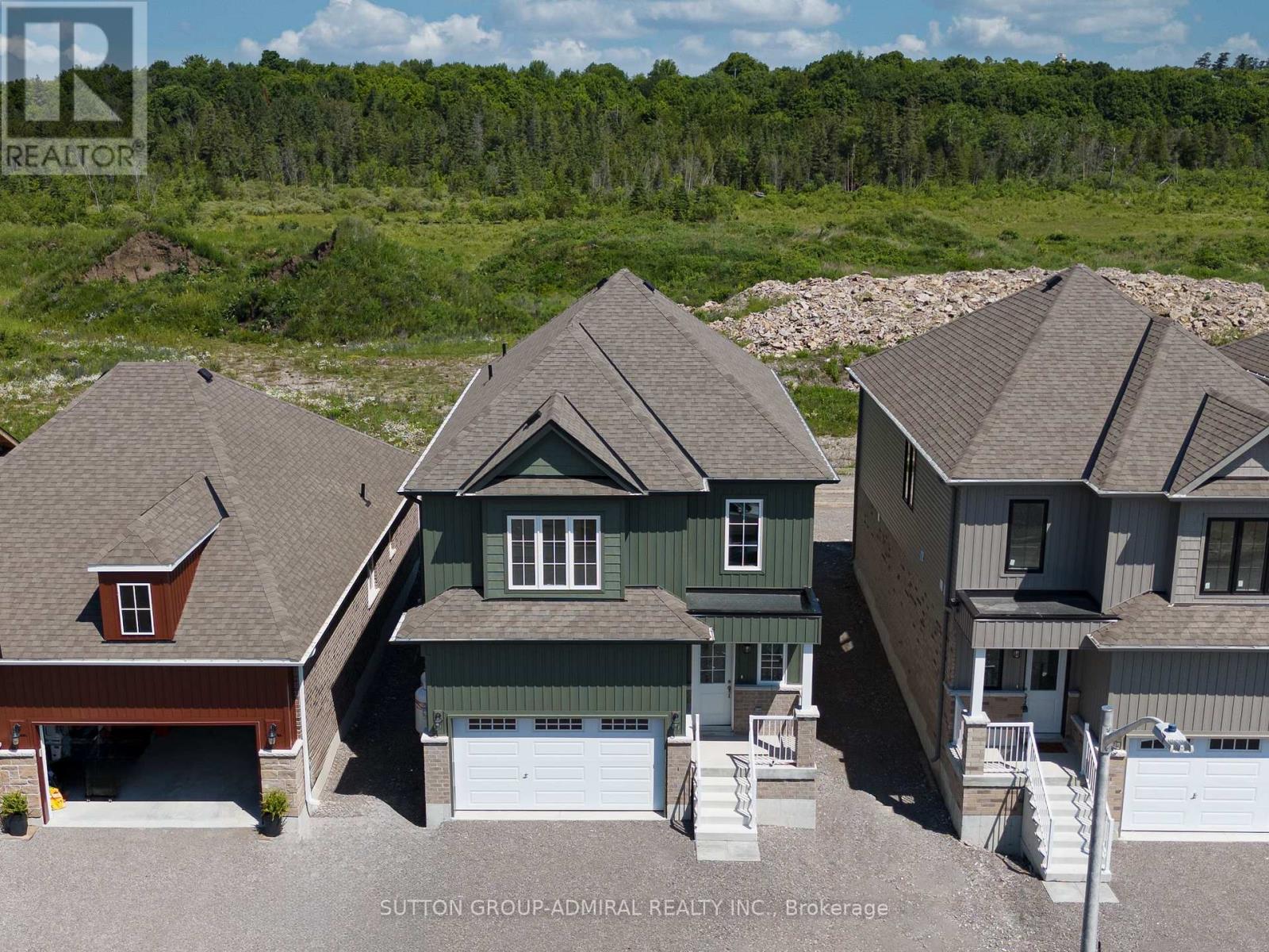 Property at 32 HILLCROFT WAY image 2