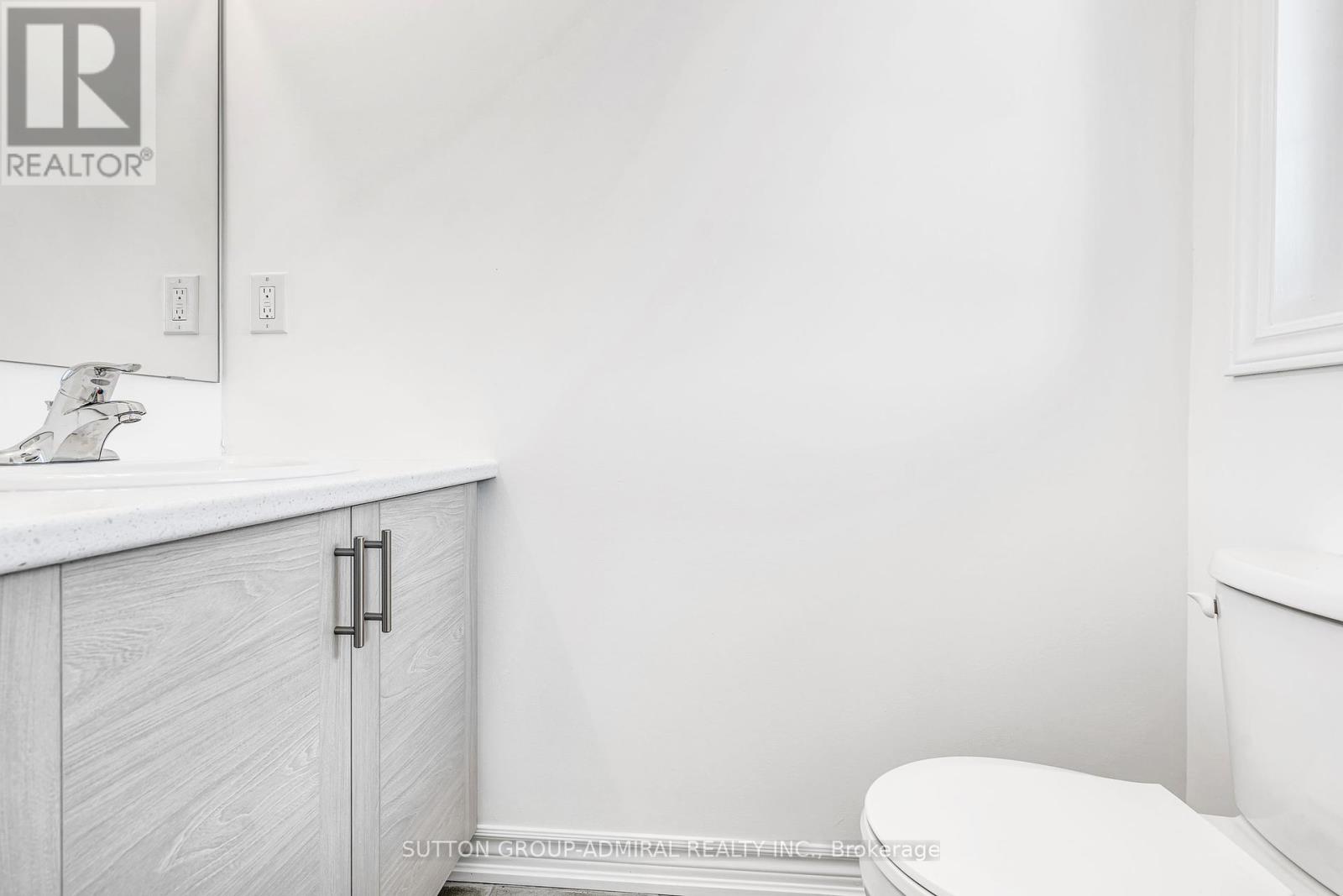 Property at 32 HILLCROFT WAY image 5