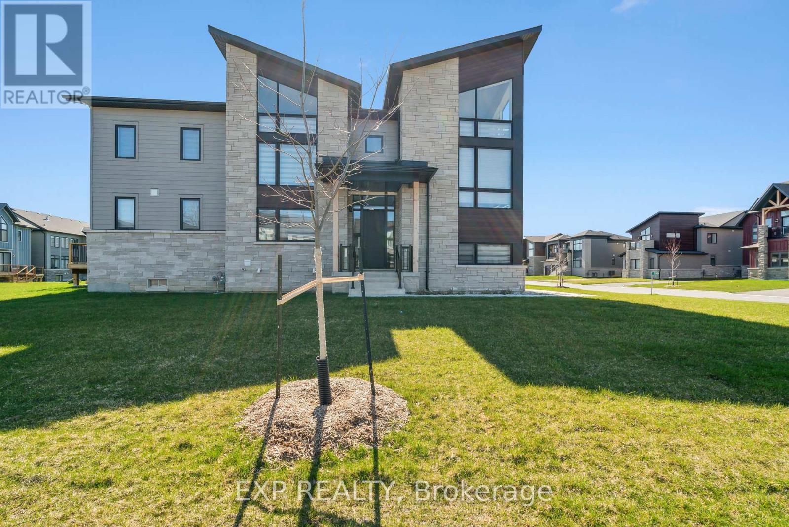 100 Stoneleigh Drive, Blue Mountains, Ontario  L9Y 5J6 - Photo 12 - X12133627