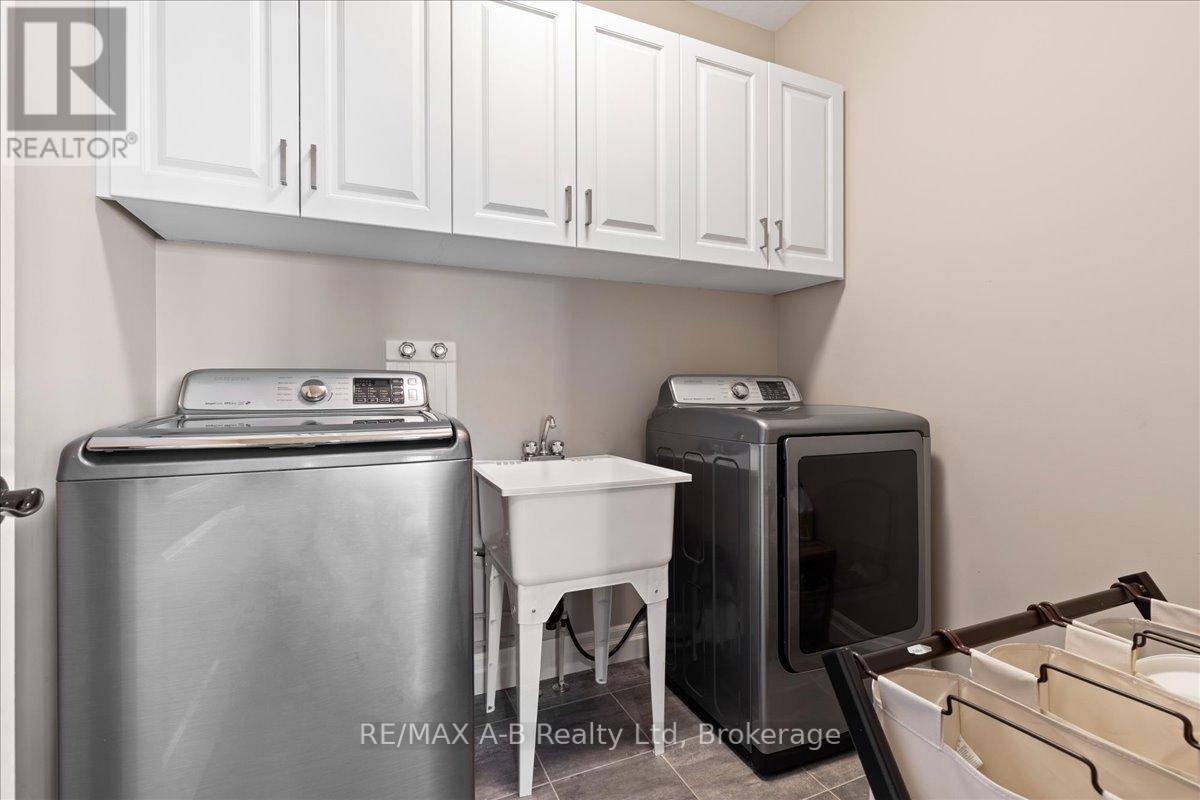 423 Emily Street, St. Marys, Ontario  N4X 0B7 - Photo 26 - X12139188