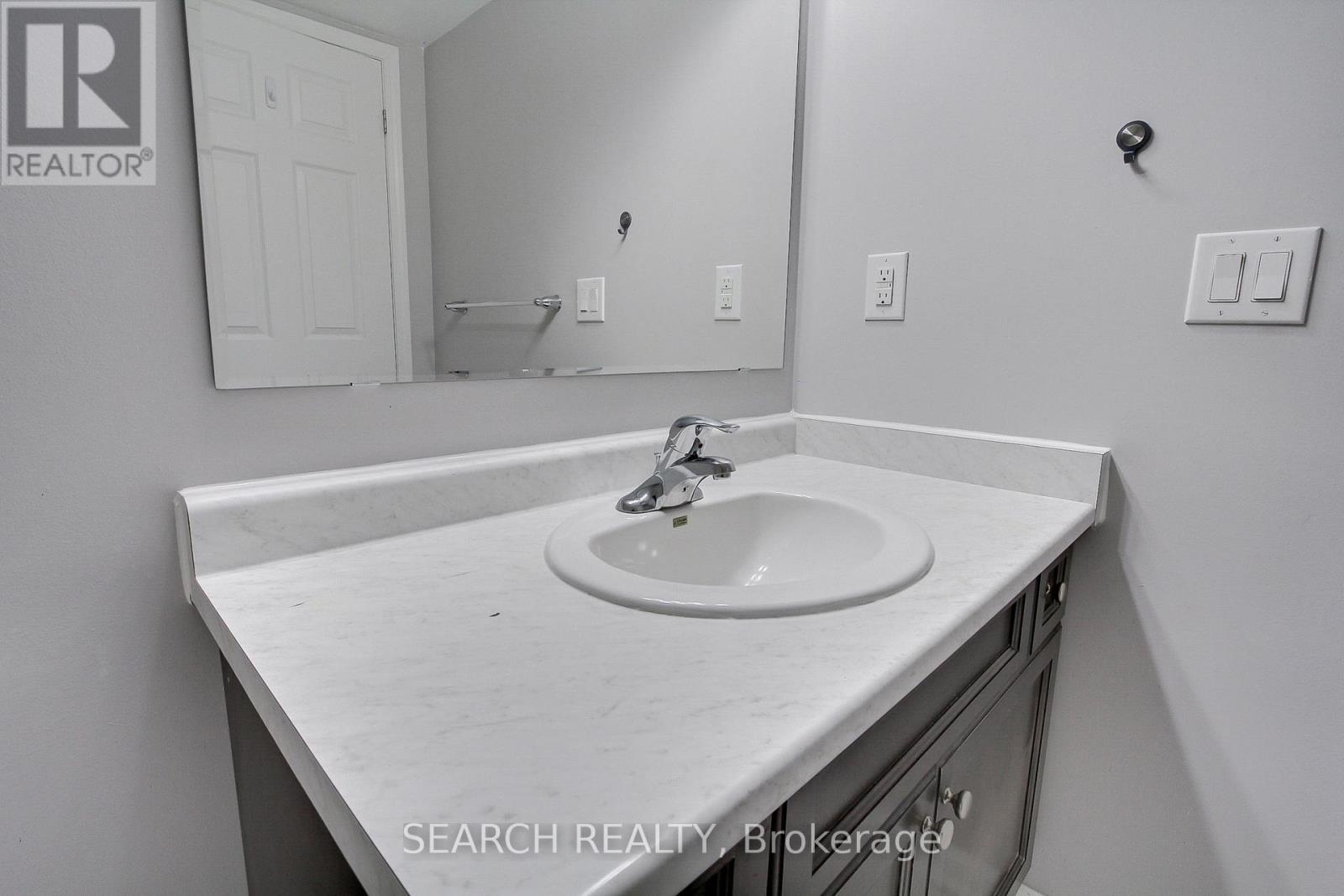 102 - 70 Baycliffe Road, Brampton, Ontario  L7A 0Z5 - Photo 14 - W12139180