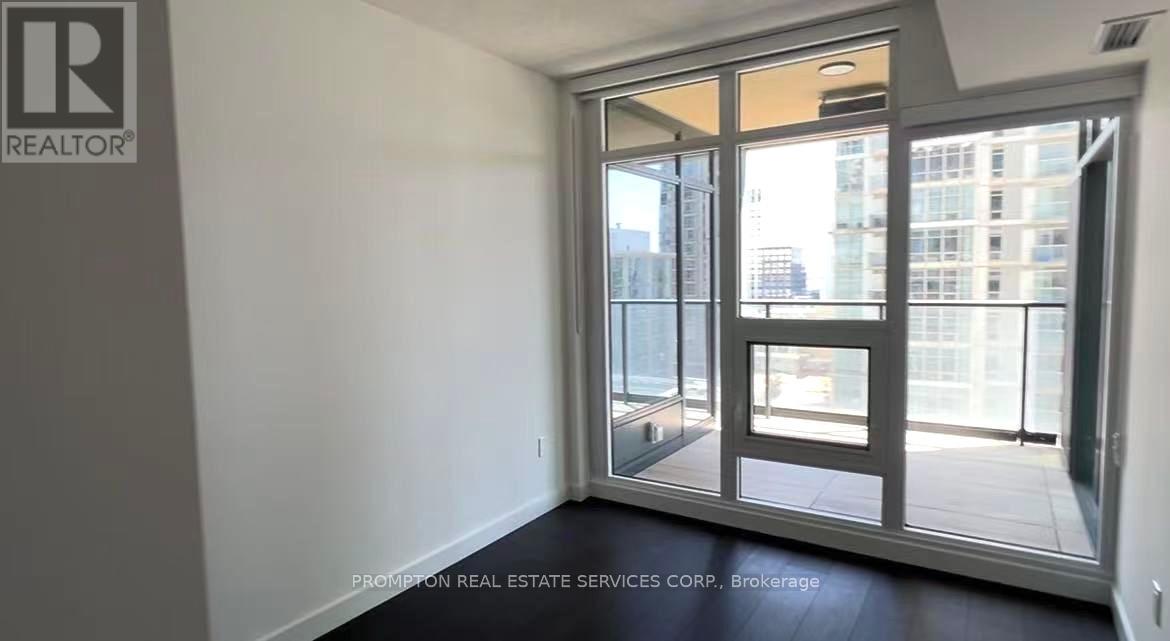 715 - 1 Concord Cityplace Way, Toronto, Ontario  M5V 0X3 - Photo 10 - C12139205