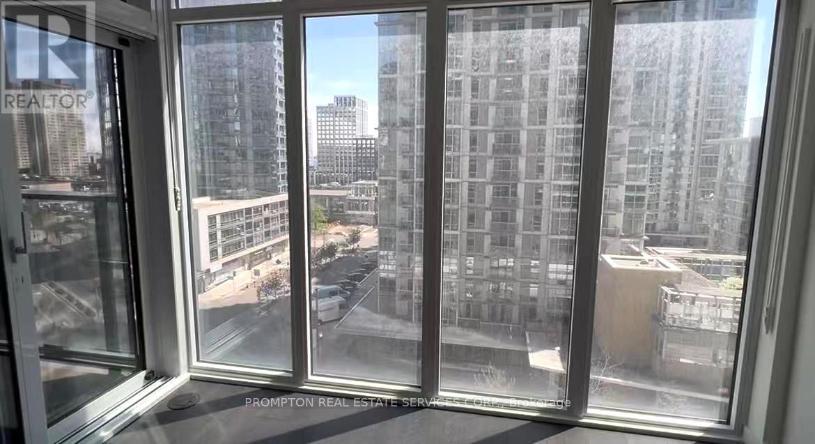 715 - 1 Concord Cityplace Way, Toronto, Ontario  M5V 0X3 - Photo 9 - C12139205
