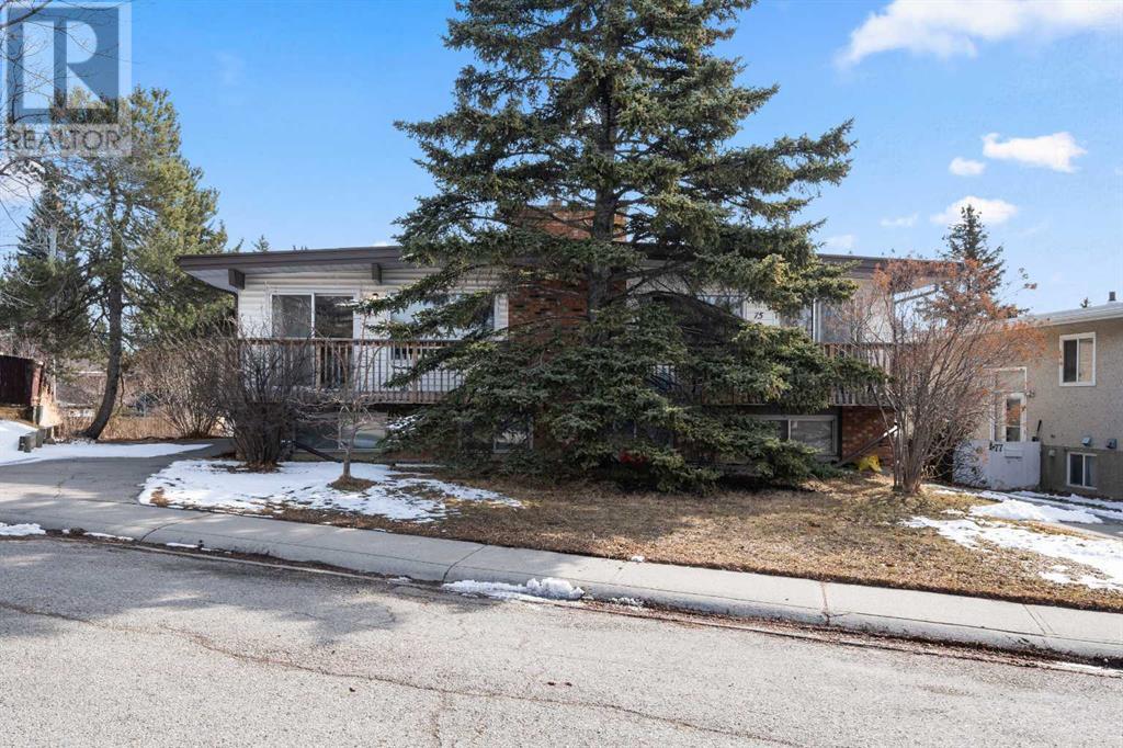 73 & 75 Dalton Bay Nw, Calgary, Alberta  T3A 1H7 - Photo 1 - A2200189