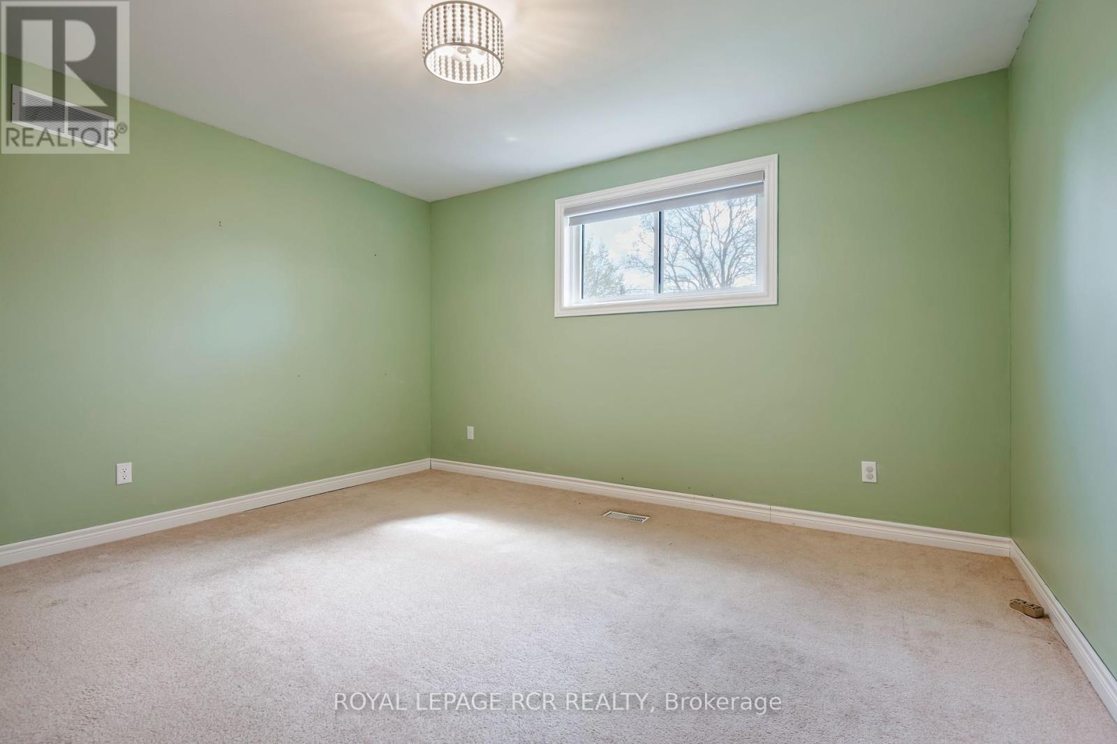 42 Bythia Street, Orangeville, Ontario  L9W 2S3 - Photo 17 - W12137430