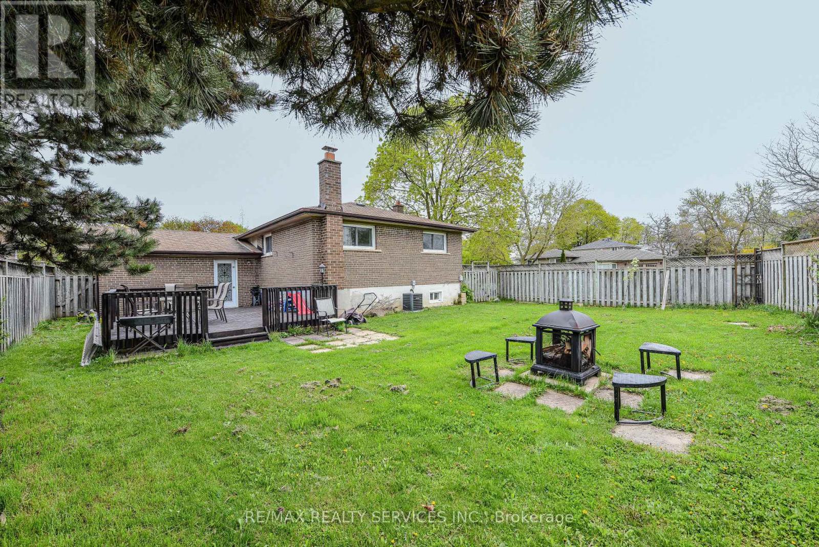 383 Bartley Bull Parkway, Brampton, Ontario  L6W 2M1 - Photo 18 - W12138601