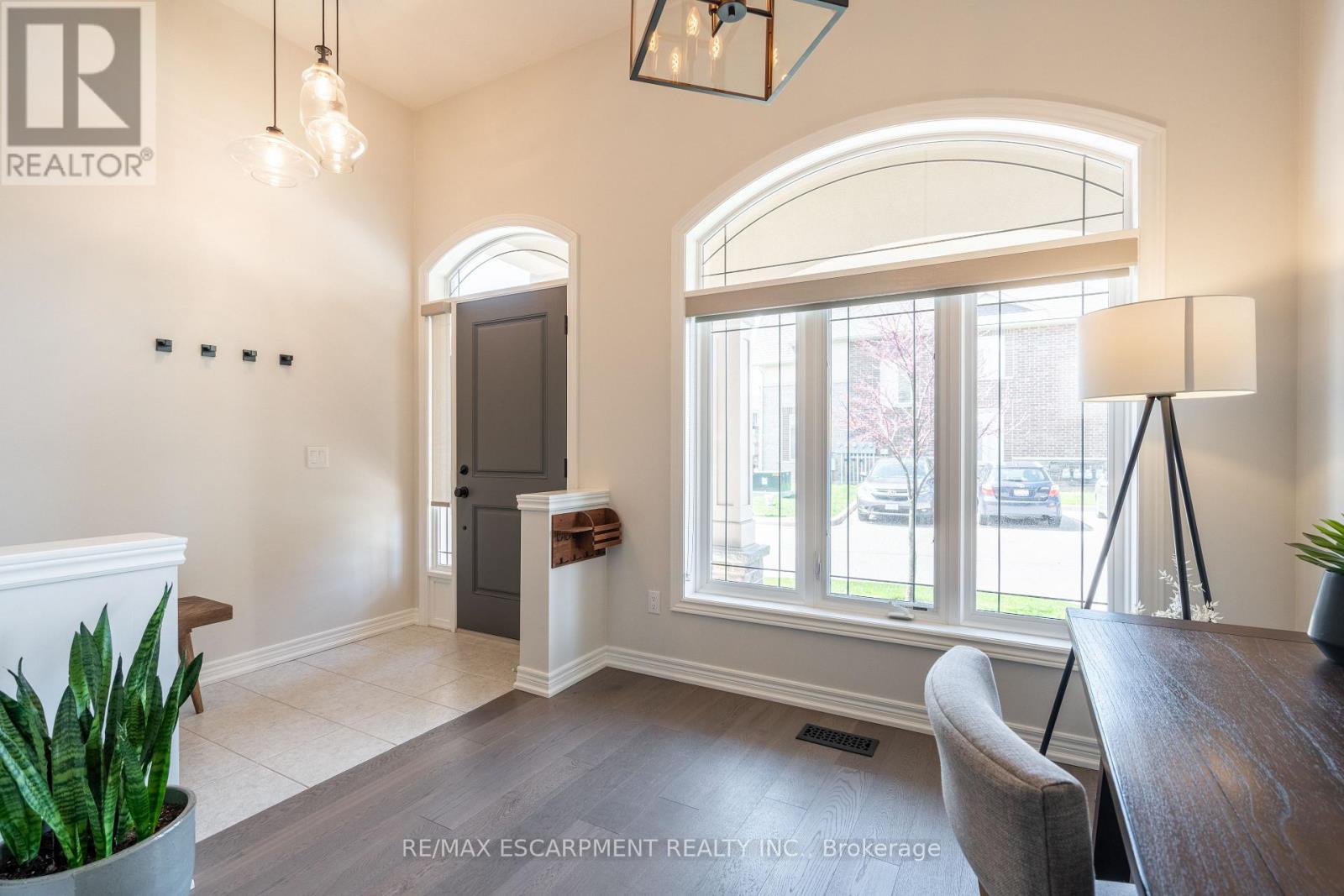 10 - 5056 New Street S, Burlington, Ontario  L7L 0H4 - Photo 5 - W12138958