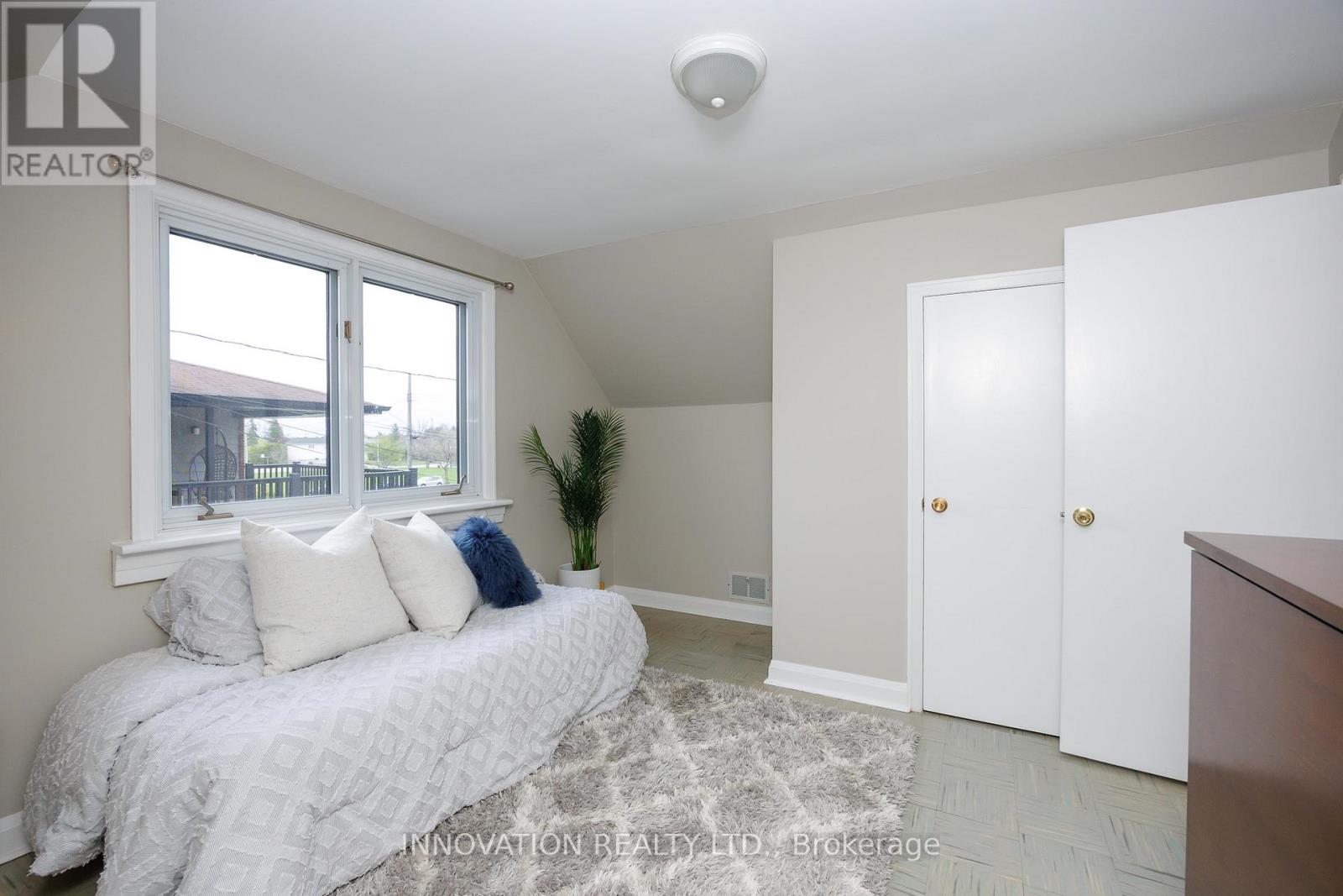 1013 Stormont Street, Ottawa, Ontario  K2C 0N1 - Photo 24 - X12139254