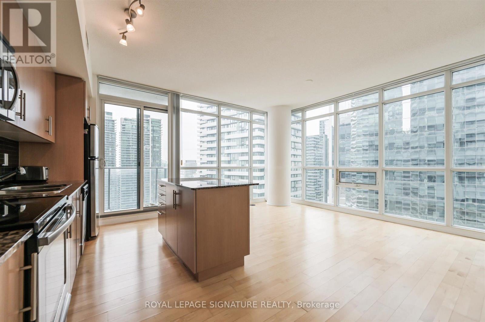 3007 - 55 Bremner Boulevard, Toronto, Ontario  M5J 0A6 - Photo 8 - C12139247