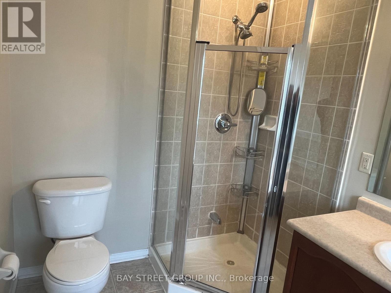Upper - 96 Bettina Place, Whitby (Rolling Acres), Ontario  L1R 0E8 - Photo 16 - E12139260