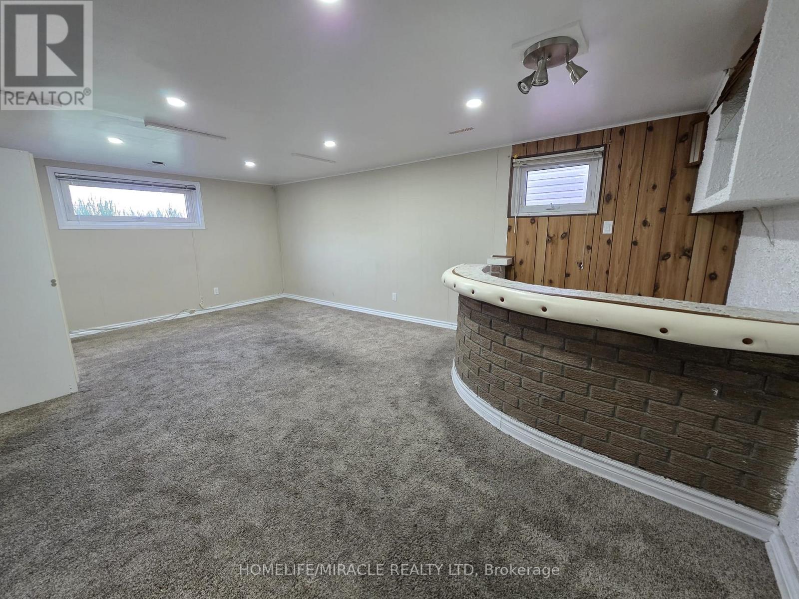 85 Autumn Boulevard, Brampton, Ontario  L6T 2W1 - Photo 3 - W12138852