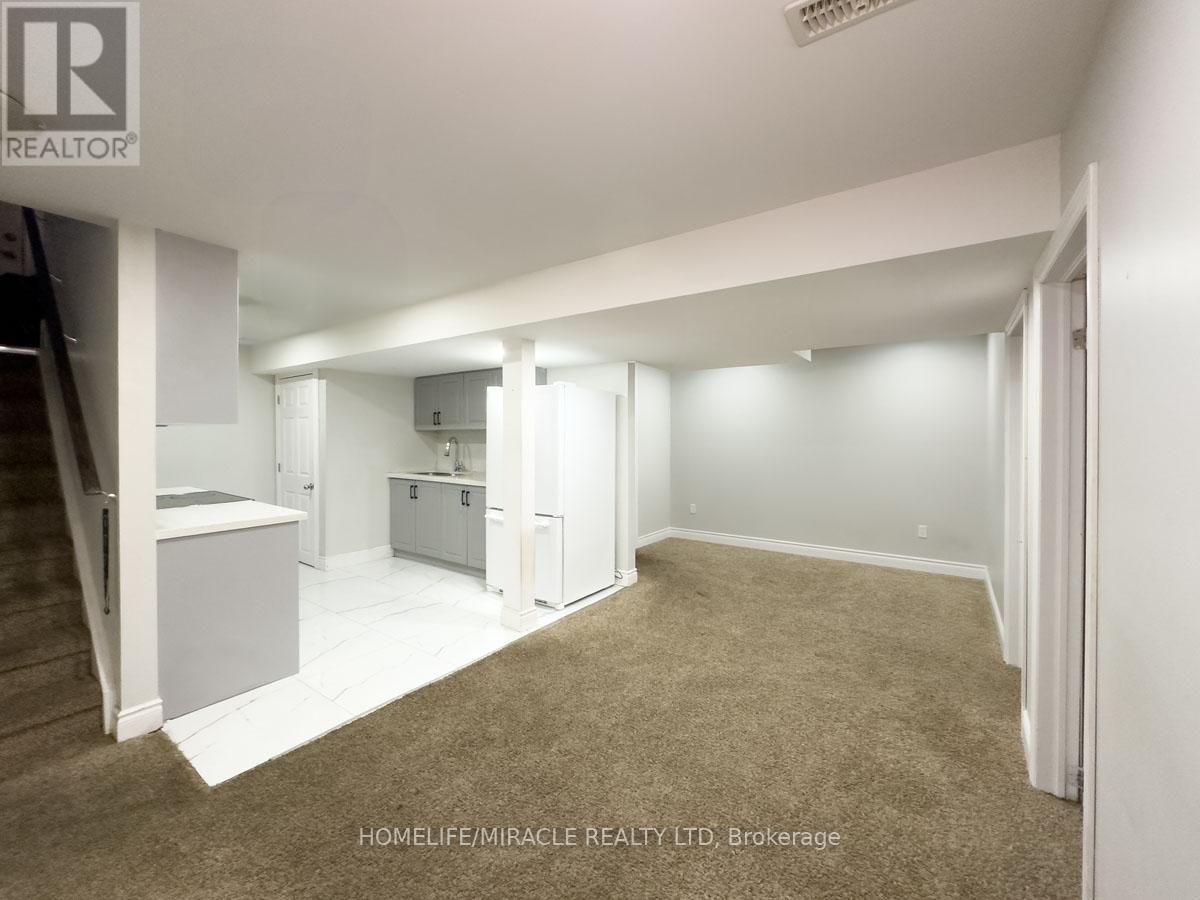 6 Pompeii Street, Kitchener, Ontario  N2R 0A8 - Photo 21 - X12132989