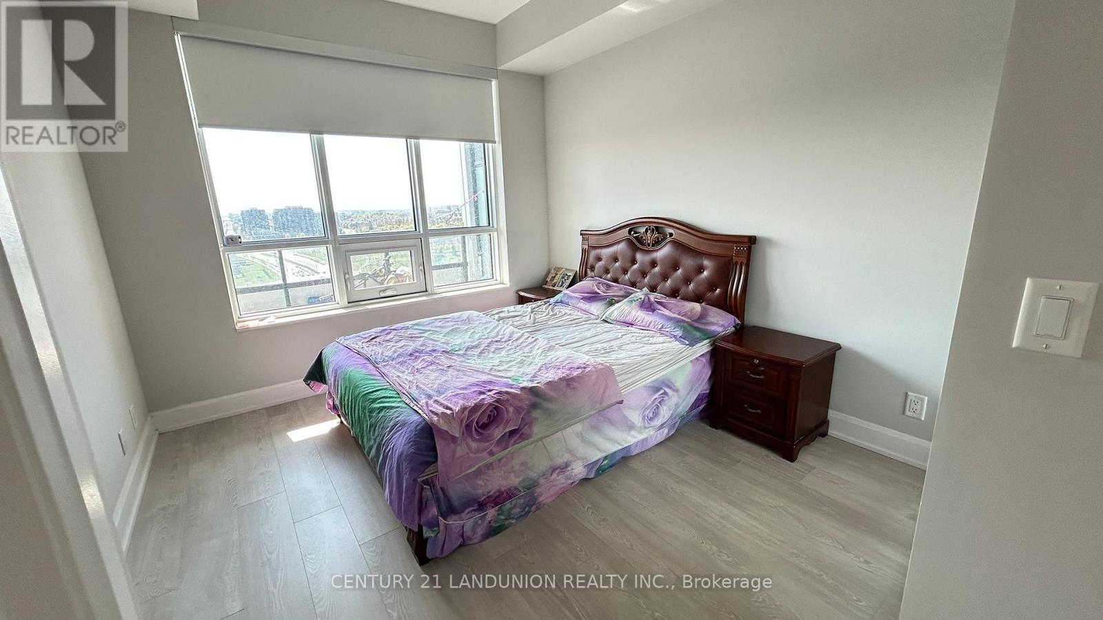 1906 - 38 Water Walk Drive, Markham (Unionville), Ontario  L3R 6M8 - Photo 19 - N12139250