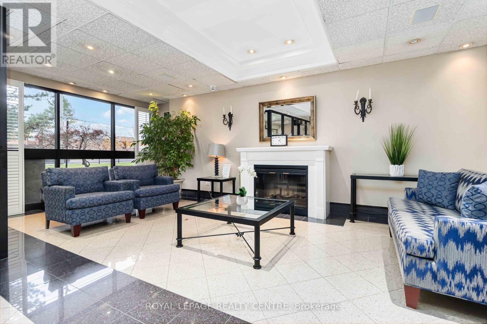 310 - 1300 Mississauga Valley Boulevard, Mississauga, Ontario  L5A 3S8 - Photo 26 - W12139258