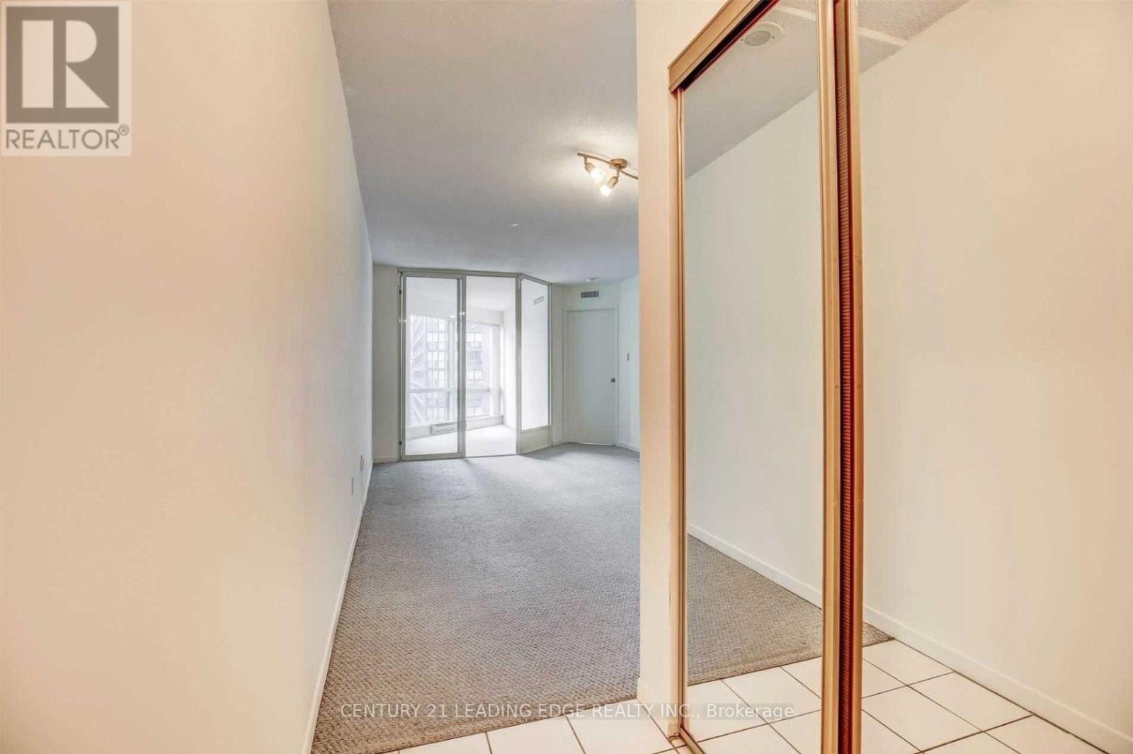 1308 - 1001 Bay Street, Toronto, Ontario  M5S 3A6 - Photo 7 - C12139039