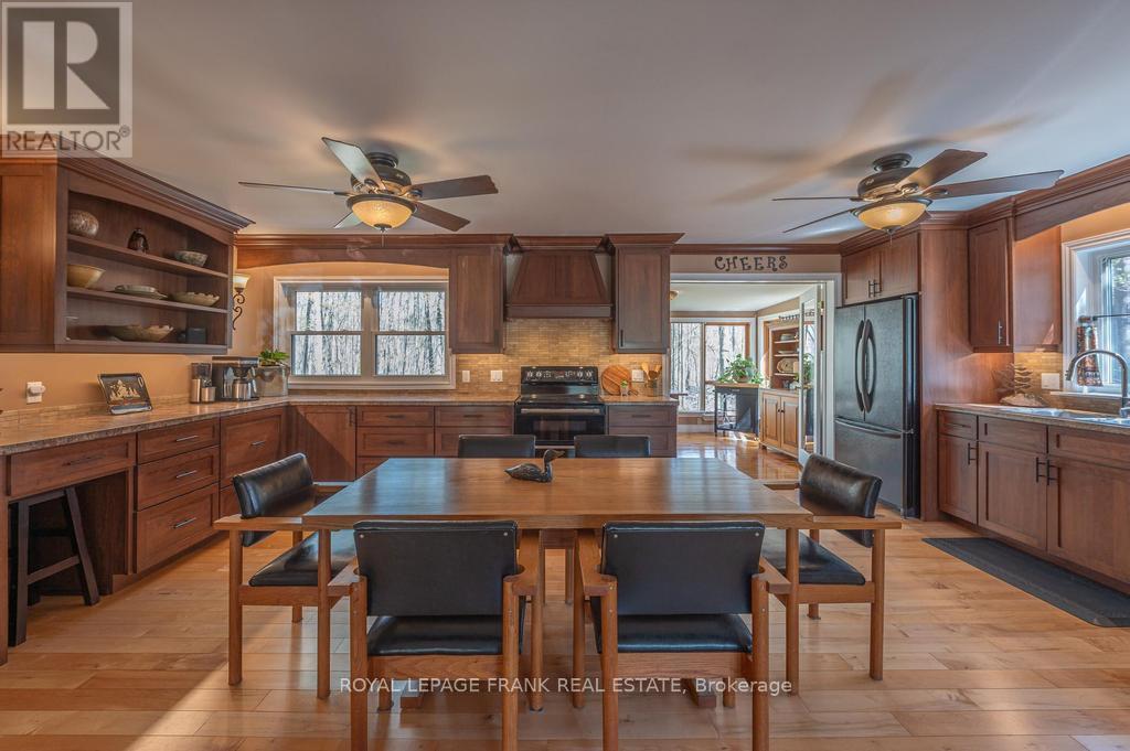 132 Sugarbush Crescent, Trent Lakes, Ontario  K0L 1J0 - Photo 10 - X12139267