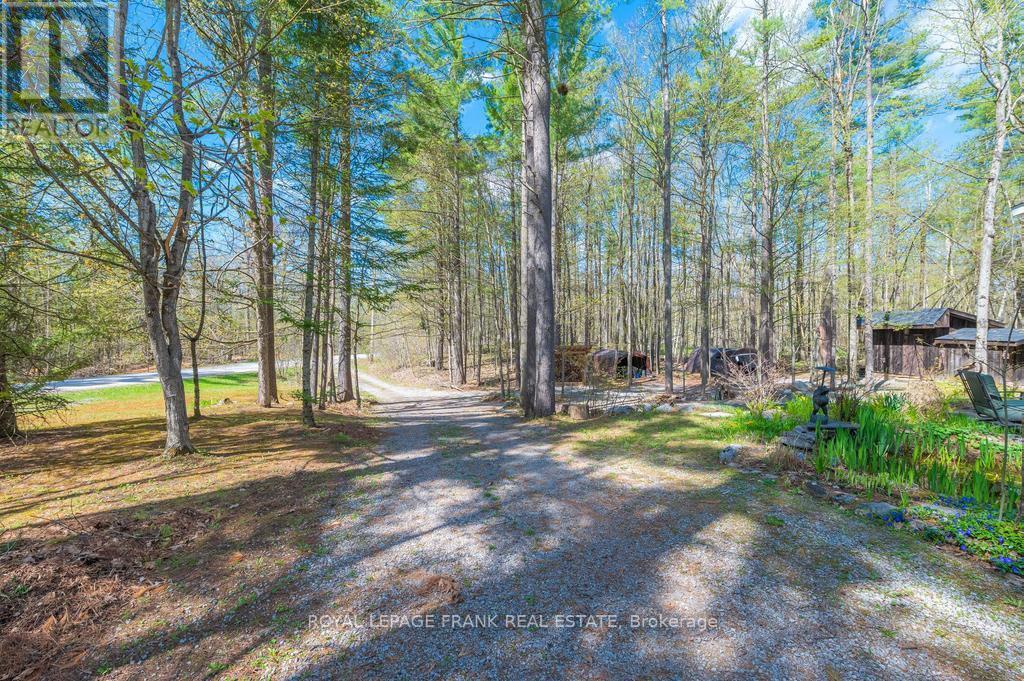 Property at 132 SUGARBUSH CRESCENT image 2