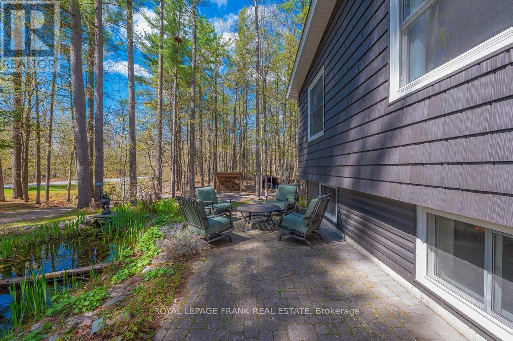 Property at 132 SUGARBUSH CRESCENT image 3