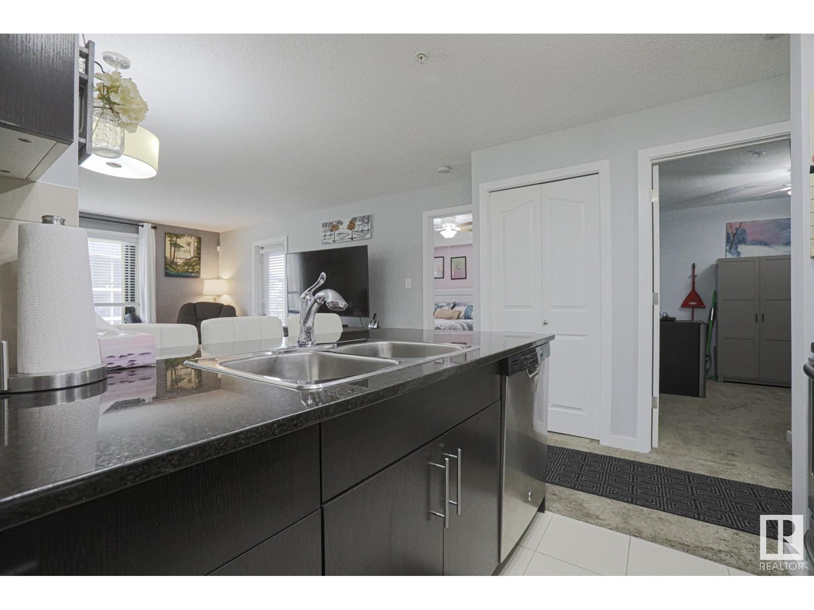 #313 1070 Mcconachie Bv Nw, Edmonton, Alberta  T5Y 0X1 - Photo 5 - E4435765