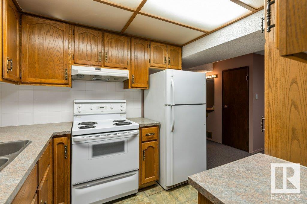 7503 36b Av Nw, Edmonton, Alberta  T6K 0L4 - Photo 32 - E4435767