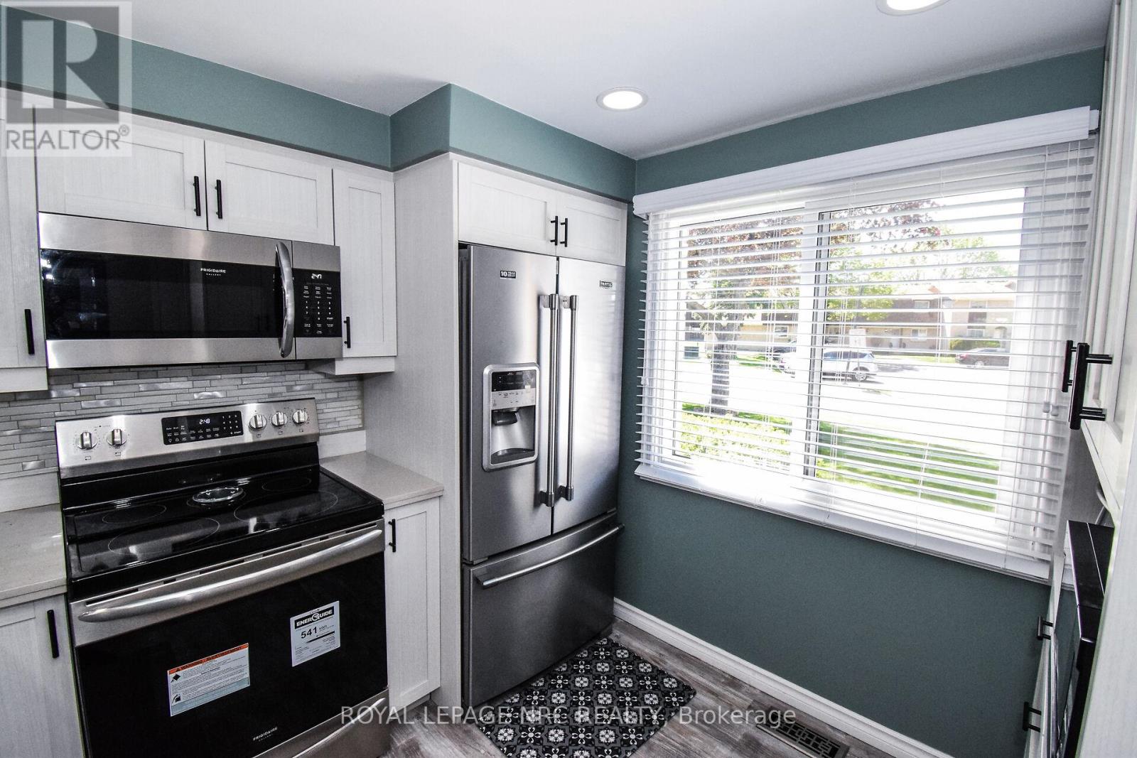 9 - 50 Lakeshore Road, St. Catharines (Lakeport), Ontario  L2N 6P8 - Photo 6 - X12123415
