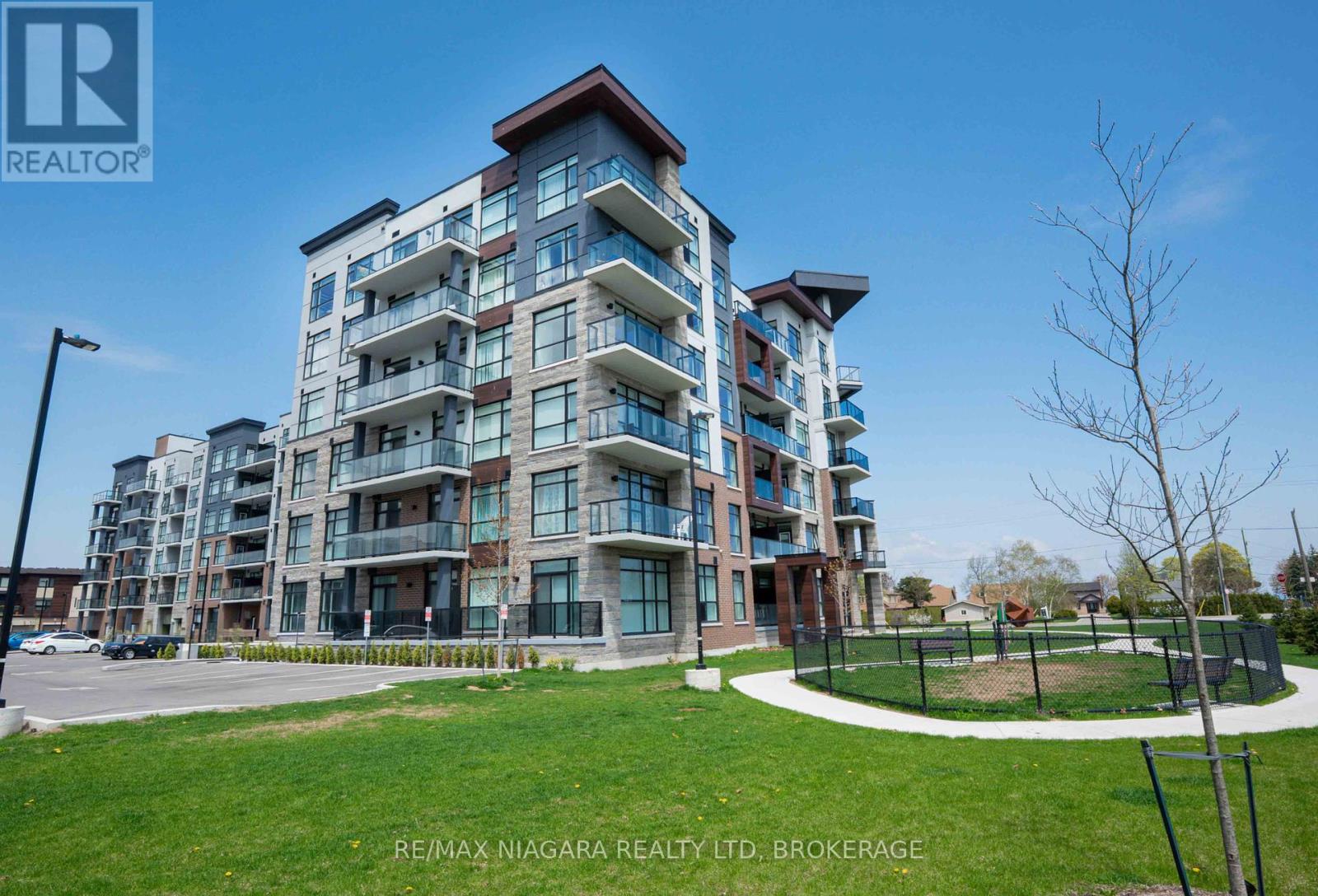 Property at 202 - 600 NORTH SERVICE ROAD image 3