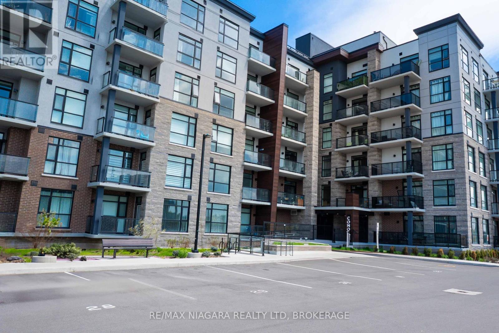 Property at 202 - 600 NORTH SERVICE ROAD image 5