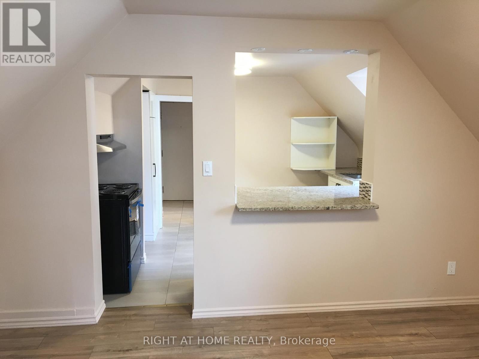 420 Bronson Avenue, Ottawa, Ontario  K1R 6J6 - Photo 14 - X12139312