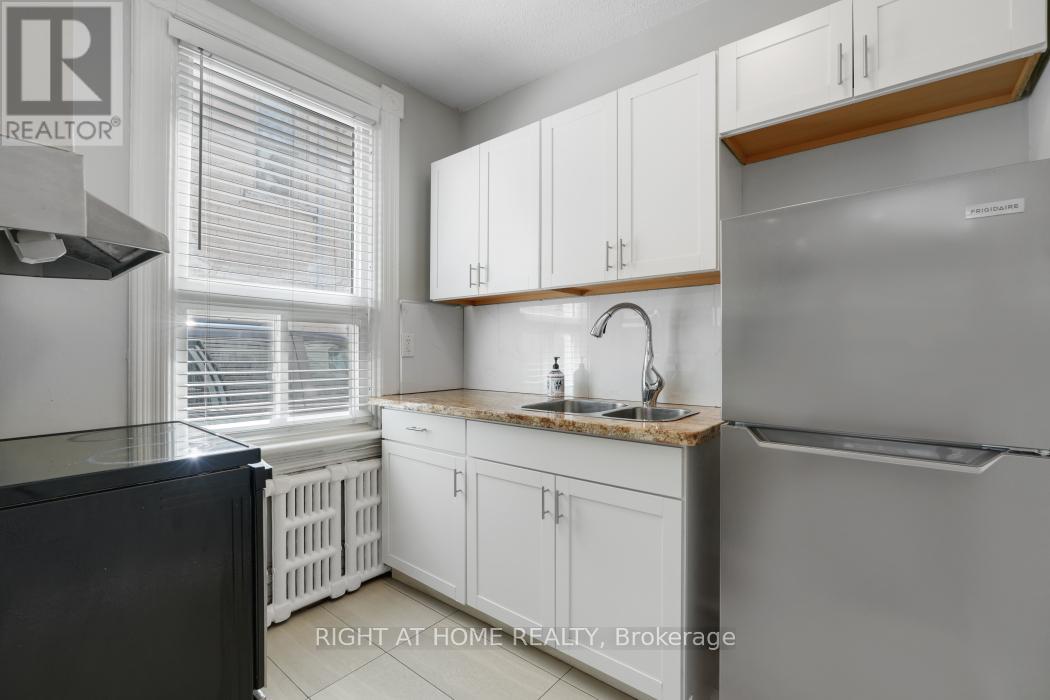 420 Bronson Avenue, Ottawa, Ontario  K1R 6J6 - Photo 4 - X12139312