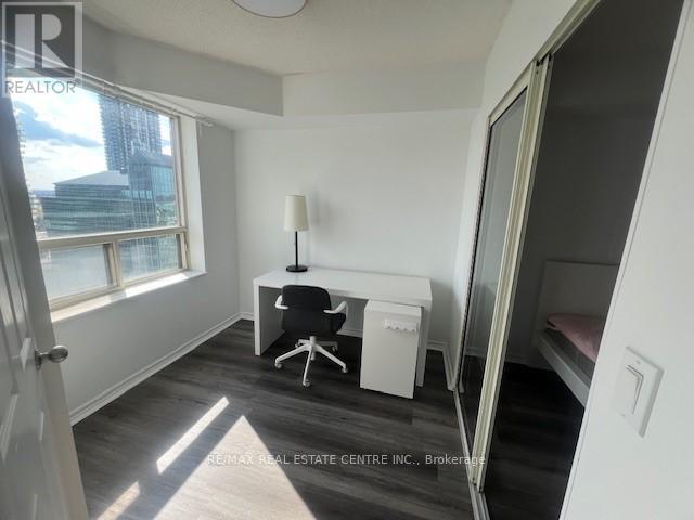 1611 - 335 Webb Drive, Mississauga (City Centre), Ontario  L5B 3Z9 - Photo 16 - W12120692