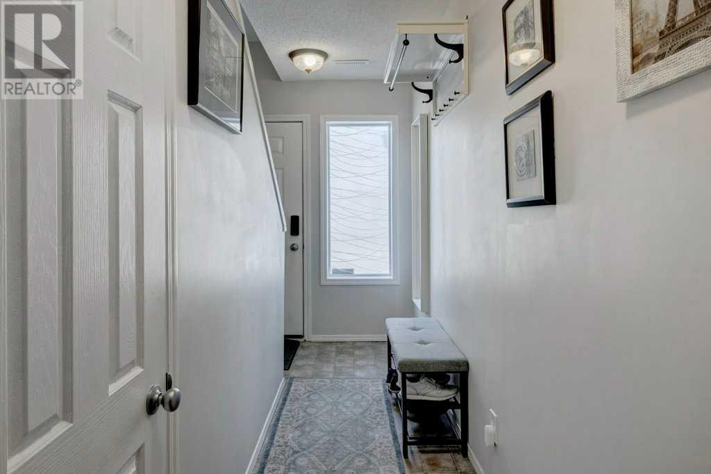 25, 200 Hidden Hills Terrace Nw, Calgary, Alberta  T3A 6E8 - Photo 2 - A2210530