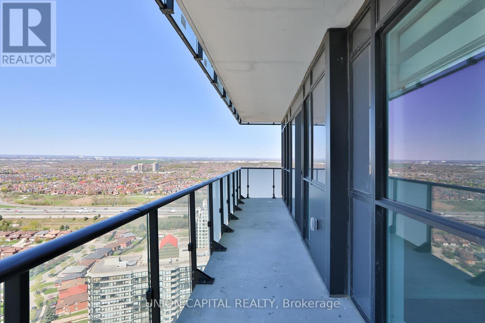 3208 - 430 Square One Drive, Mississauga, Ontario  L5B 3Y1 - Photo 28 - W12139265