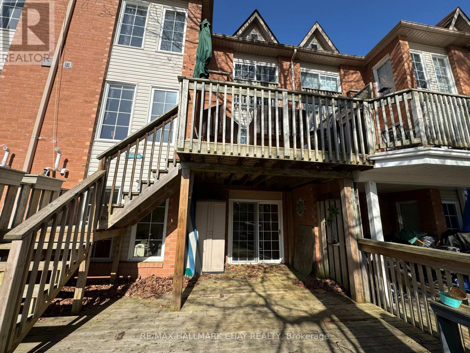 20 Liza Crescent, Bracebridge, Ontario  P1L 1G4 - Photo 3 - X12139268